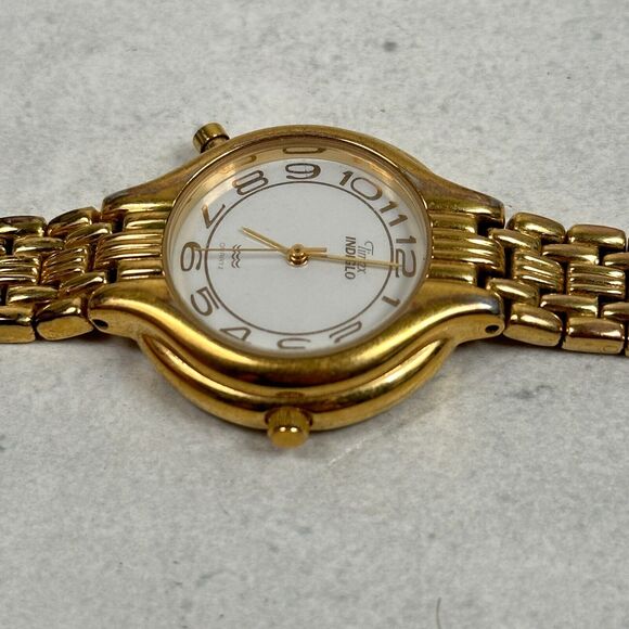 VTG Timex Watch Womens 30mm Round White Dial Gold Tone Indiglo New Battery - Picture 6 of 15